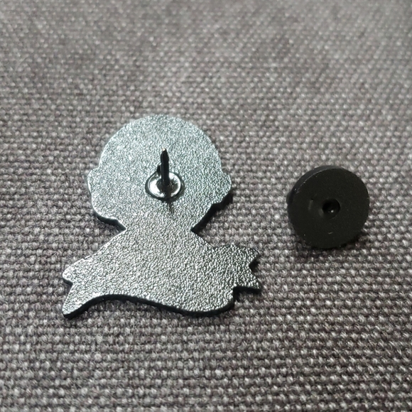 🦋4 for $20, or as marked. NWOT- The Notorious RBG Push Pin - Picture 2 of 2